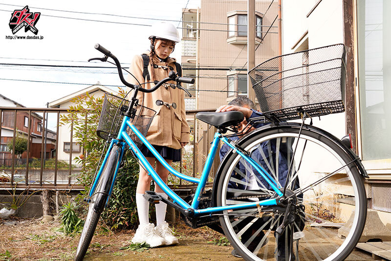 おうちはどこかな。下校途中のつるぺた思春期。孕ませ絶倫オジサンの絶対的中出し義務教育。 松本いちか 1枚目