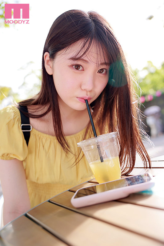 初めてのお泊りデート 手を繋いで、キスして、笑って、その後、時を忘れて絡み合う濃密セックス 石川澪 1枚目