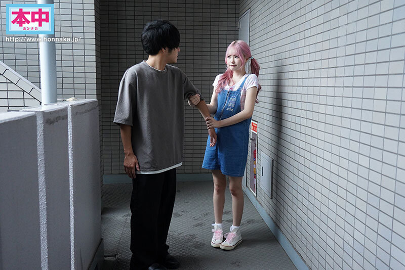 両親が旅行で不在中に近所のメスガキに小遣いあげてつるぺたビキニ着させて無制限中出しOKの乳首責めメンエス嬢にしてやった!! 松本いちか 2枚目