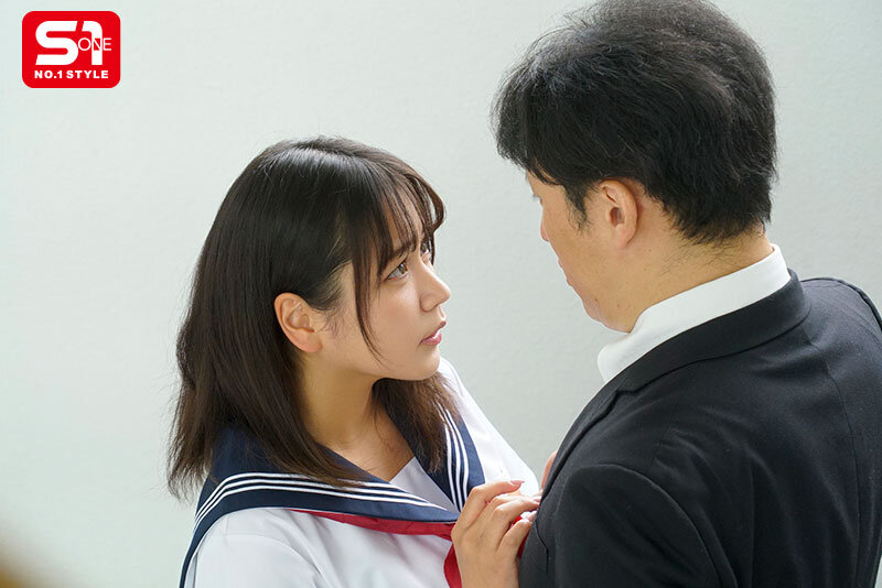 教え子のおっぱいが大きくて柔らかそうで我慢出来ませんでした。生徒のLカップに我を忘れた担任教師は学生相手に何度も何度も吐精してしまったのです。 田野憂 1枚目